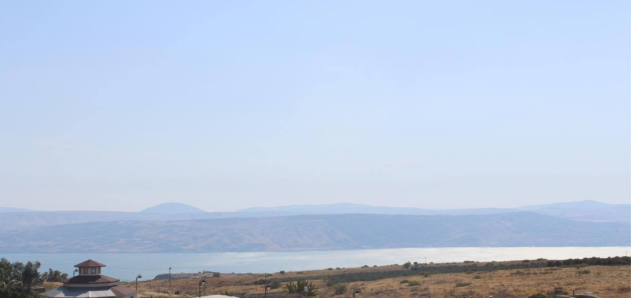 Lakeside Terrace Neot Golan Eksteriør bilde